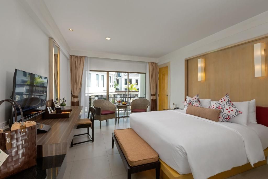 Sawaddi Patong Resort & Spa