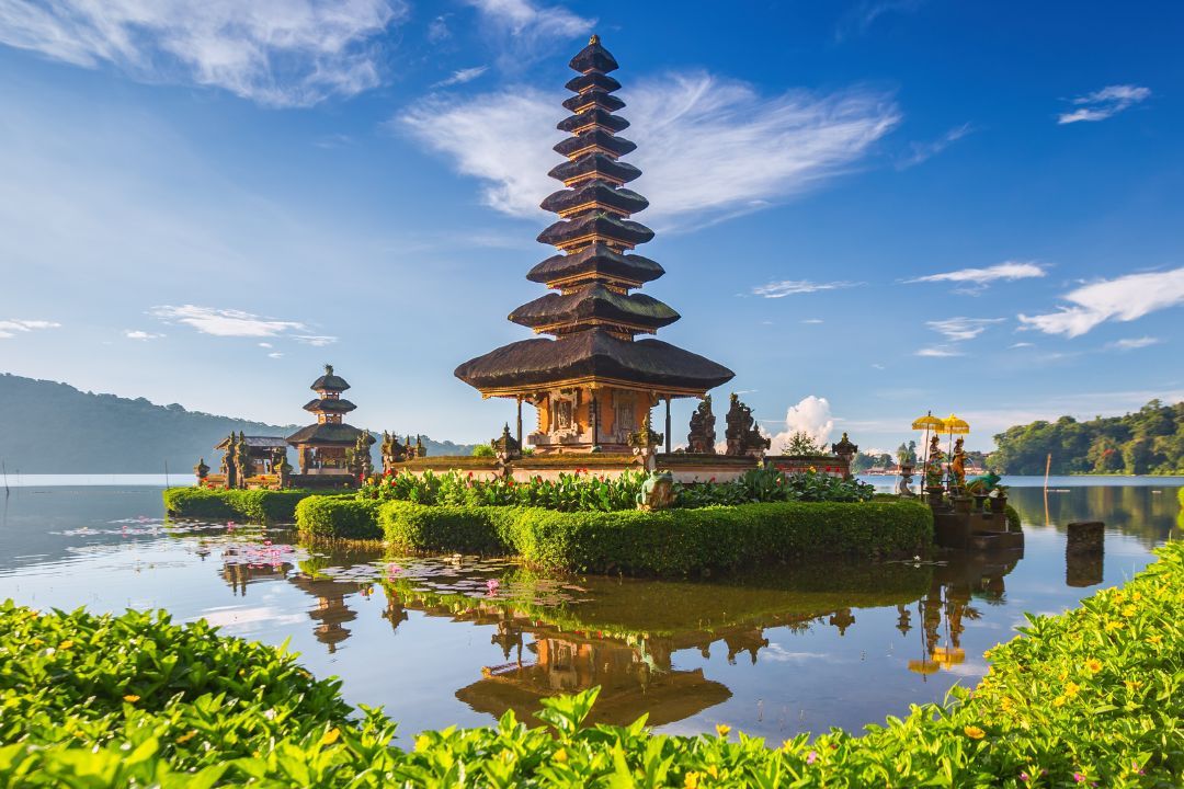 Hram Tanah Lot, polja riže i hram Ulun Danu Bratan