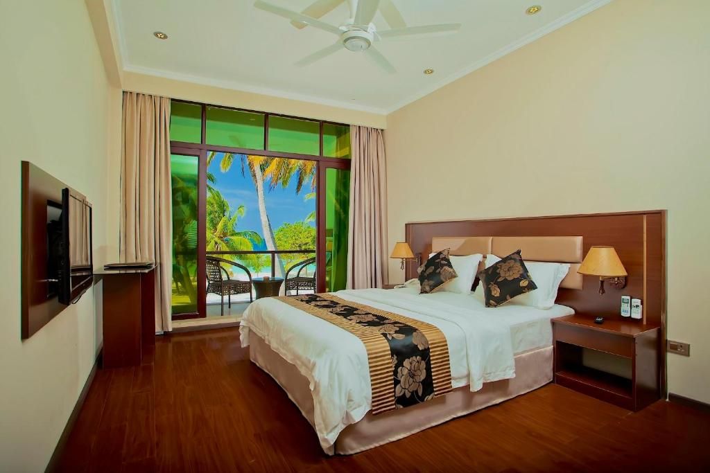 Kaani Beach Hotel 