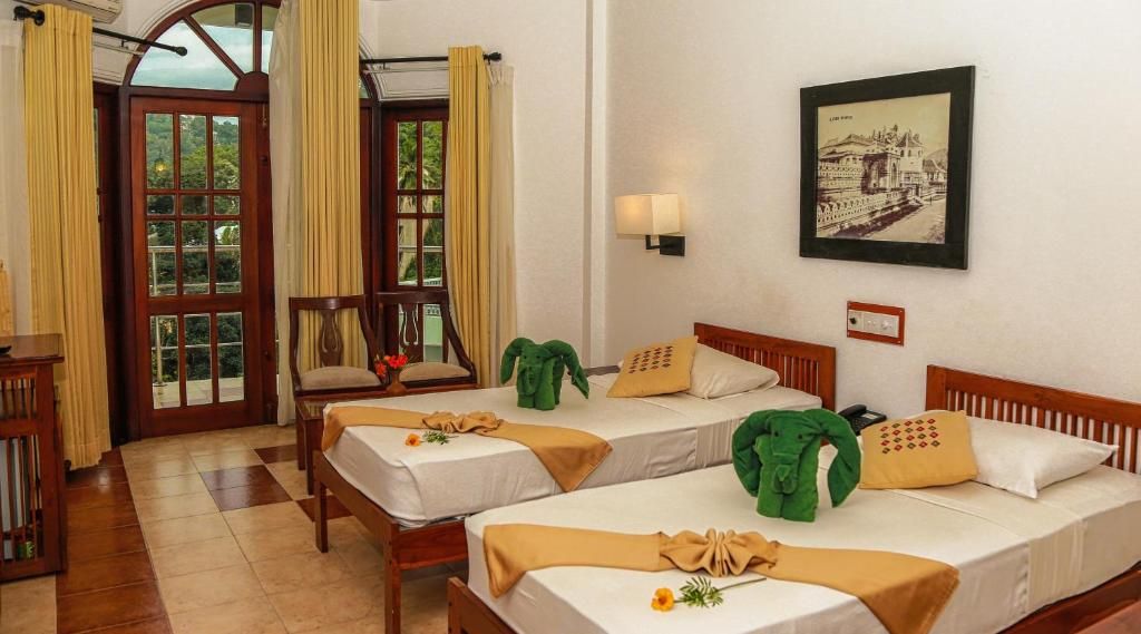 Senani Hotel