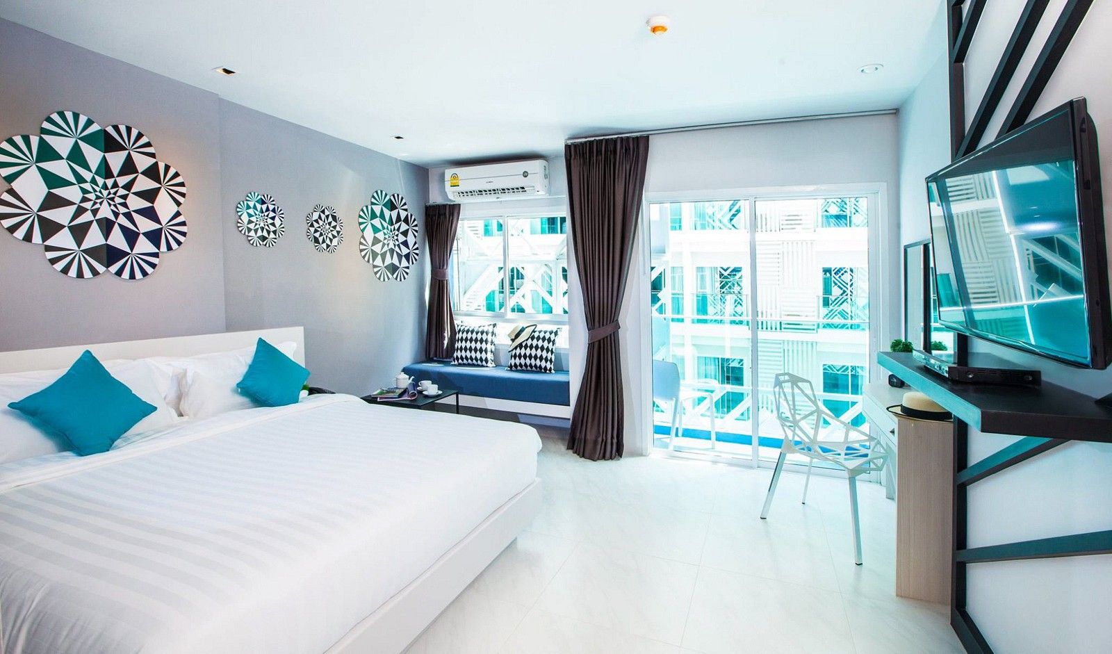 The Crib Patong
