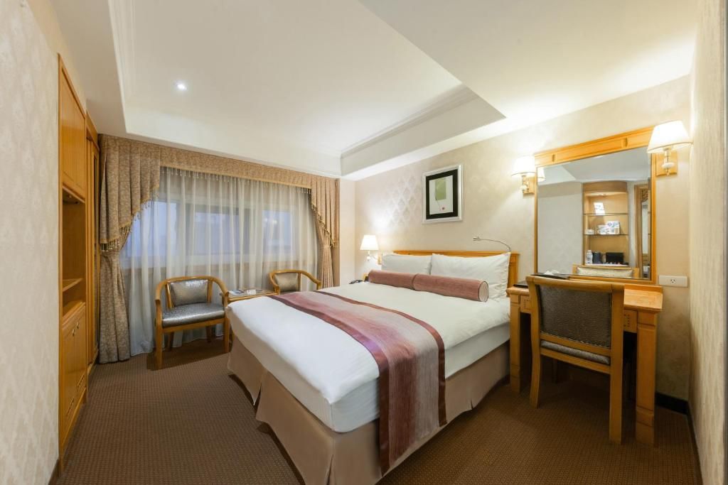 COSMOS Hotel