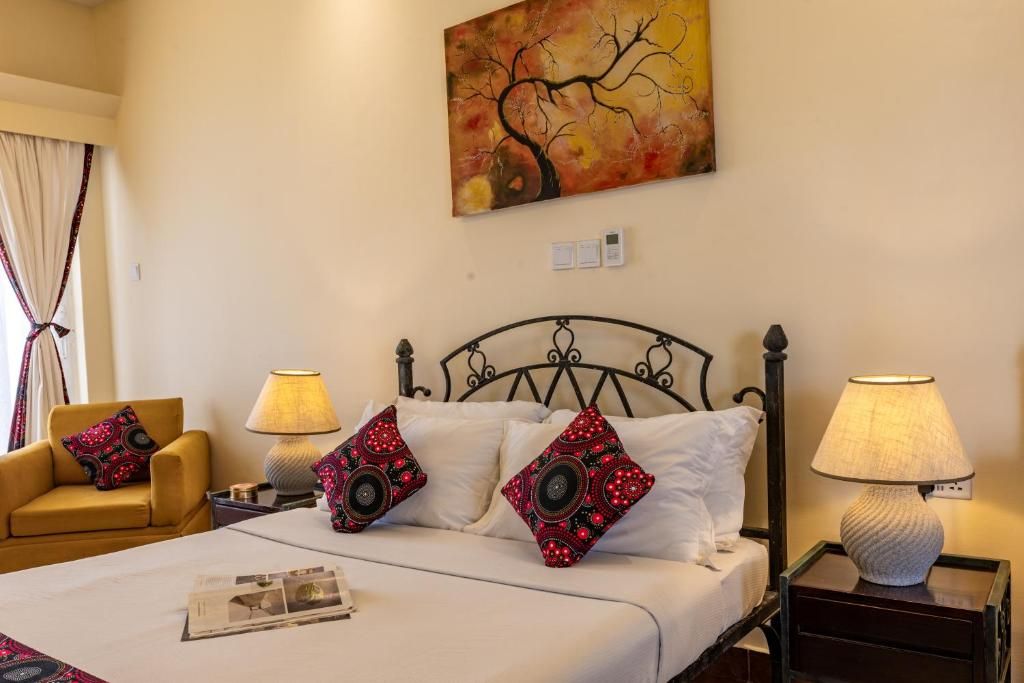 Sentrim Castle Royal