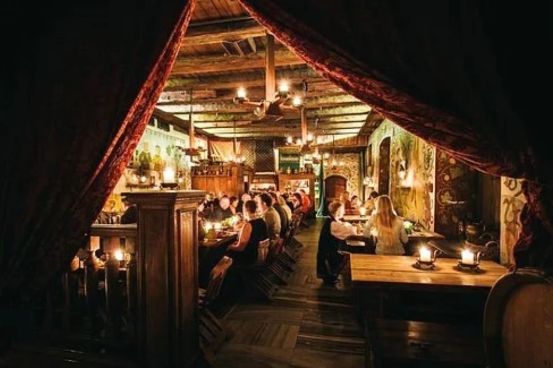 Srednjovjekovna večera u restoranu Olde Hansa